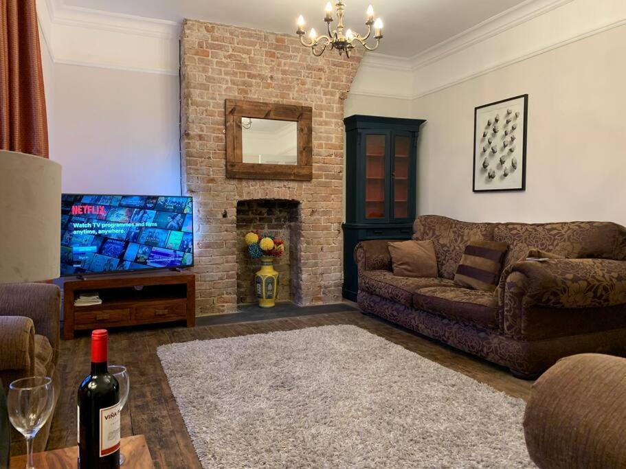 Stunning Large Victorian Maisonette With Sea View Deal