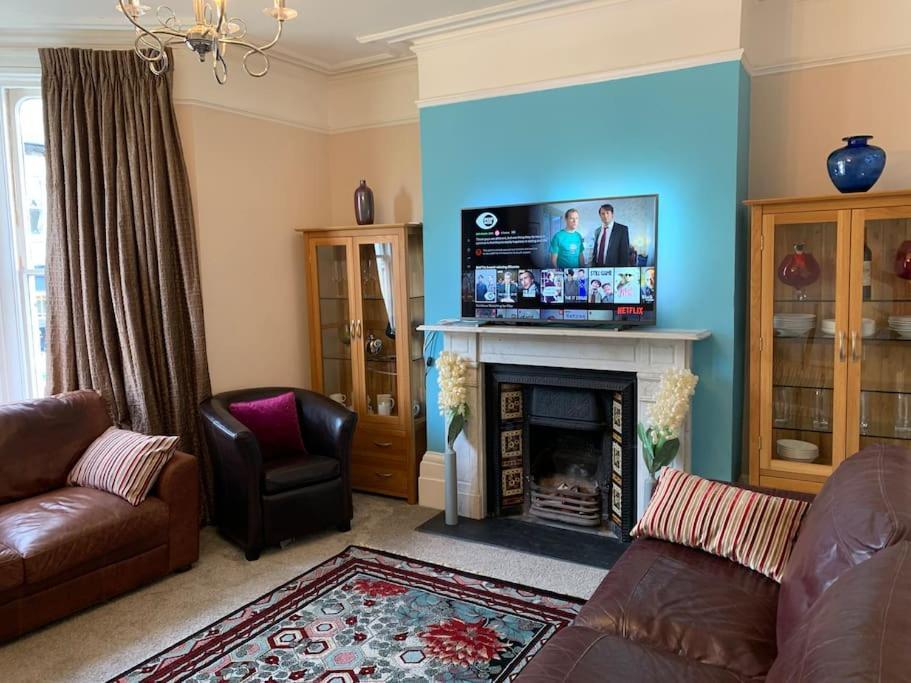 Holiday home Stunning Large Victorian Maisonette With Sea View Deal