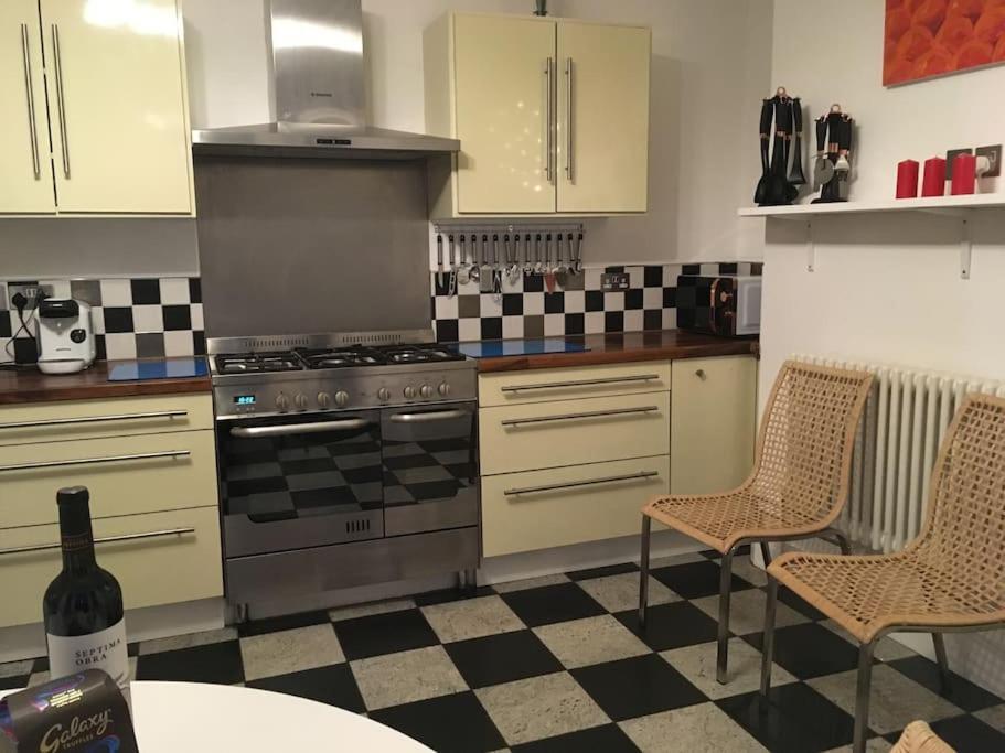 Stunning Large Victorian Maisonette With Sea View Deal